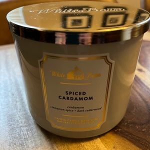 New Spiced Cardamom 3 Wick (discontinued scent)